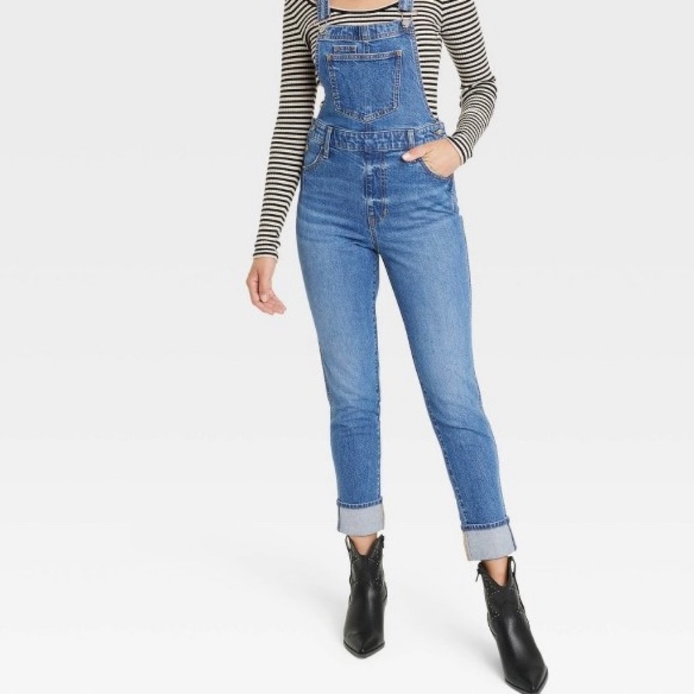 NWT Universal Thread Overalls